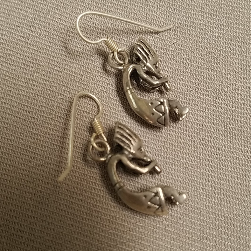 Earrings - Picture 2 of 3